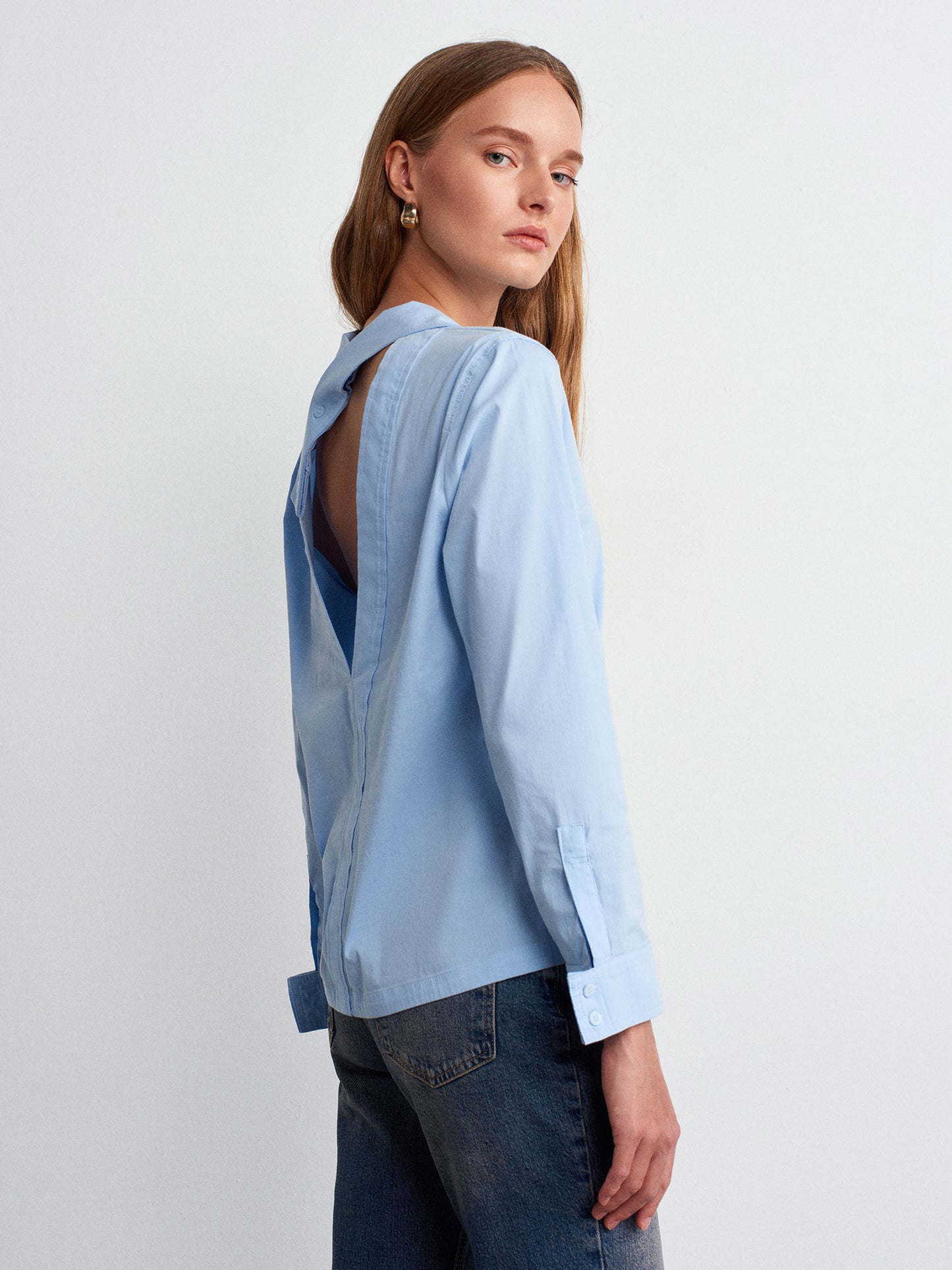 Naomi Backless Shirt-Blue