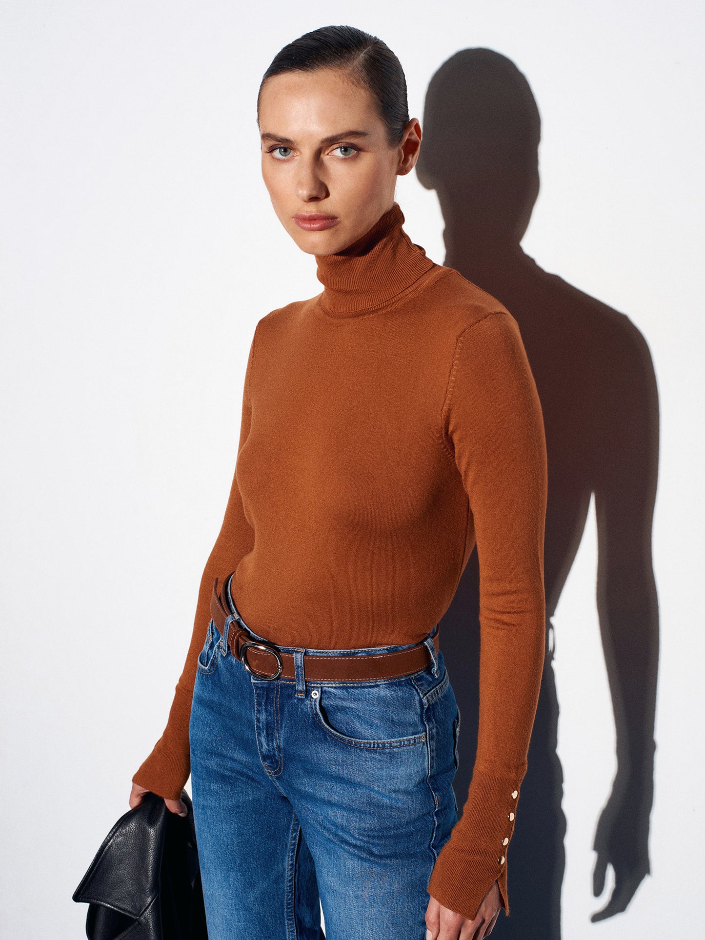 Naya Turtleneck Sweater