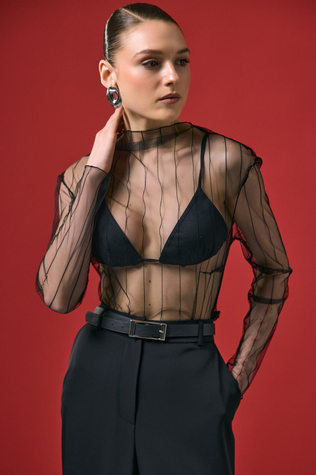 חולצה שקופה מפוספסת שחור